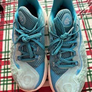 Under Armour Women's Teal Athletic Shoes
